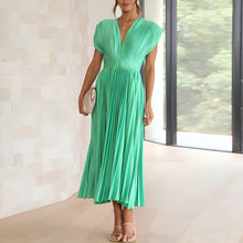 Load image into Gallery viewer, Nora - Plissiertes elegantes Kleid