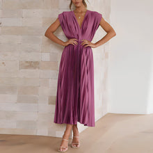 Load image into Gallery viewer, Nora - Plissiertes elegantes Kleid