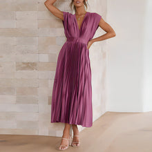 Load image into Gallery viewer, Nora - Plissiertes elegantes Kleid
