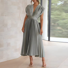 Load image into Gallery viewer, Nora - Plissiertes elegantes Kleid
