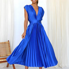 Load image into Gallery viewer, Nora - Plissiertes elegantes Kleid