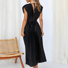 Load image into Gallery viewer, Nora - Plissiertes elegantes Kleid