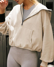 Load image into Gallery viewer, Zyra - Stylischer Half-Zip Hoodie