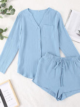 Load image into Gallery viewer, Nadi - Strukturiertes Set aus Bluse und Shorts