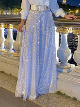 Load image into Gallery viewer, Kaye Marie - Kleid mit V-Ausschnitt