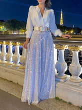 Load image into Gallery viewer, Kaye Marie - Kleid mit V-Ausschnitt