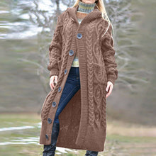 Load image into Gallery viewer, Cassy - lange Strickjacke mit Zopfmuster
