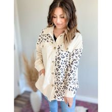 Load image into Gallery viewer, Aubrey - Leoparden Cordjacke