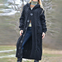 Load image into Gallery viewer, Cassy - lange Strickjacke mit Zopfmuster