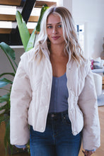 Load image into Gallery viewer, Wendy - Pufferjacke &amp; Weste