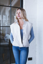 Load image into Gallery viewer, Wendy - Pufferjacke &amp; Weste