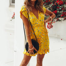 Load image into Gallery viewer, Berenike - Boho-Sommer-Wickelkleid aus Spitze