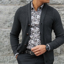 Load image into Gallery viewer, Chris - Elegante und warme Strickjacke