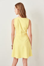 Load image into Gallery viewer, Geneva - Schürze Freizeitkleid