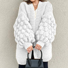 Load image into Gallery viewer, Florabel - Puffärmel-Strickcardigan im Zopfmuster