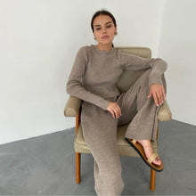 Load image into Gallery viewer, Nikolai - gestricktes Lounge Set - Stilvoll und komfortabel