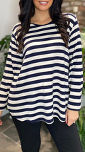 Load image into Gallery viewer, Preia - Gestreiftes Casual-Shirt mit Rundhalsausschnitt &amp; Langen Ärmeln