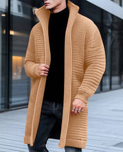 Load image into Gallery viewer, Revor - Lange Strickjacke für Männer